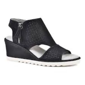 Cliffs by White Mountain Abby Women's Wedge Sandals size 9 M